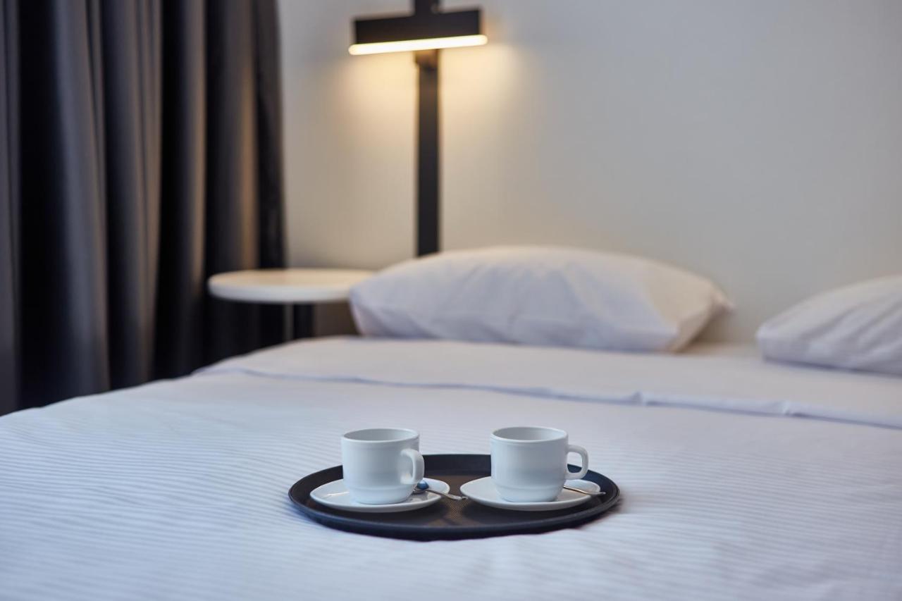Sunday Hotel Odessa Eksteriør billede